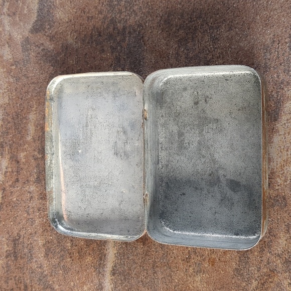 Nottingham Eucalyptus & Menthol Pastilles Tin - Picture 3 of 4